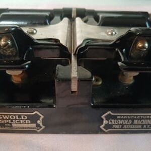Griswold Black Metal Film Splicer